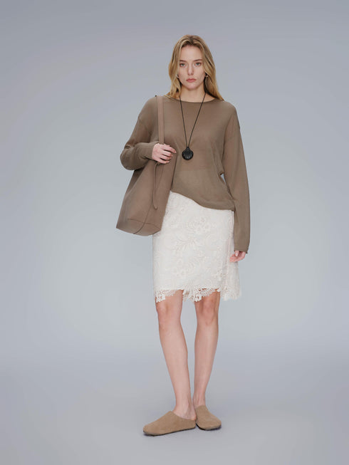 Serre Jupe en Dentelle